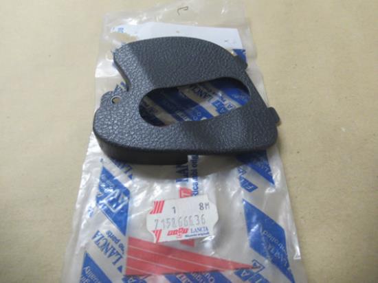 715866636 Deurstijl sierstuk linkerzijde