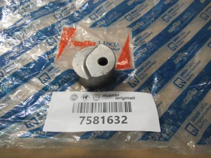 7581632 Distributie afstandstuk