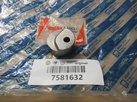 7581632 Distributie afstandstuk