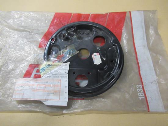 7618924 Rem ankerplaat linksachter