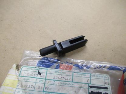 82477477 Hoedenplank pen rechterzijde