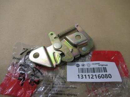 1311216080 Motorkap slot