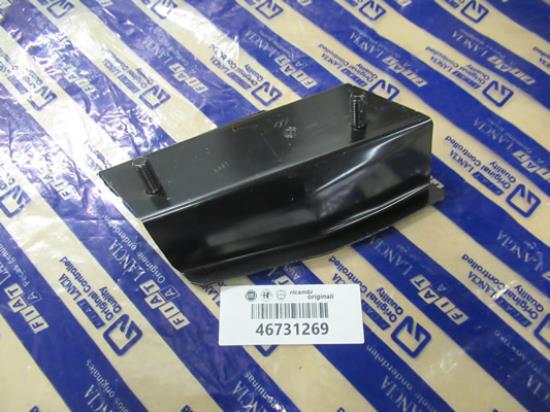 46731269 Carrosserie beugel rechtsvoor