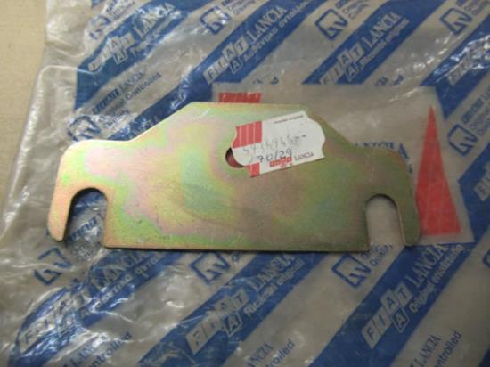 5936946 Portier scharnier plaatje