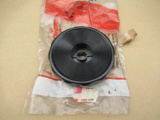 5943398 Voorstoel draaiknop