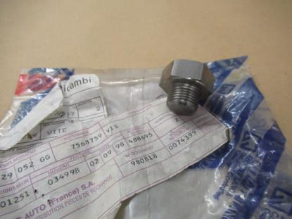 7568759 Uitlaatpijp bout