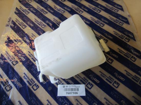 7687106 Ruitenwisser reservoir