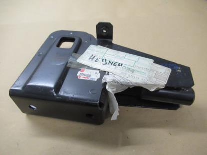 7794108 Carrosserie beugel