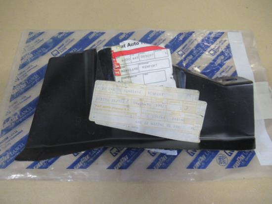 82481698 Achterscherm versterking linkerzijde