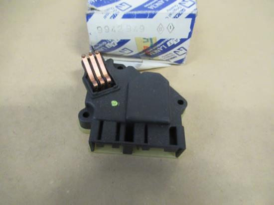 9942949 Ruitenwisser interval relais Gate