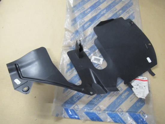 1477141080 Wiielkuip beschermplaat rechterzijde