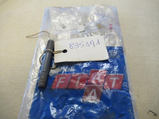 835391 Versnellingsbak tapeind M8x55