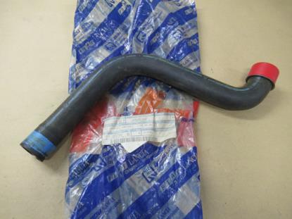 1476901080 Bovenste radiateurslang