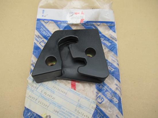 181519480 Achterbank vergrendeling plaatje