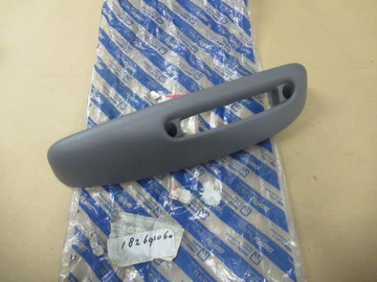 182692060 Armsteun linksvoor