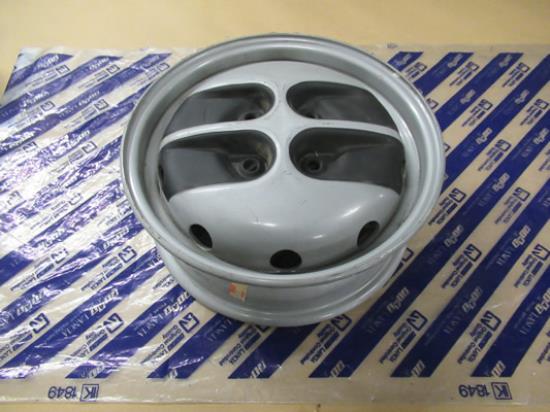 4404281 Velg 4.5Bx13FH