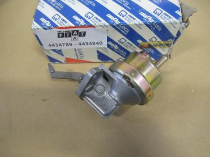 4434789 Brandstofpomp