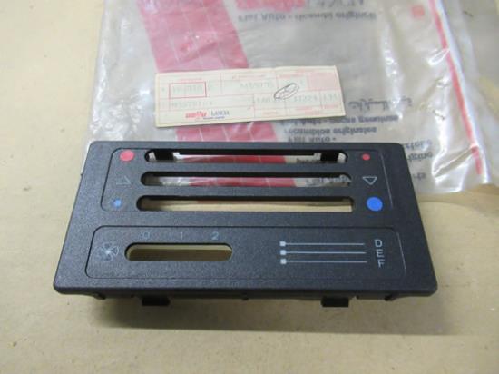 4455705 Kachelbediening sierstuk