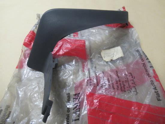 4473703 Achterbumper wielkast hoek rechterzijde