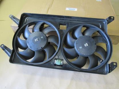 60692693 Dubbele koelventilator met behuizing 12v