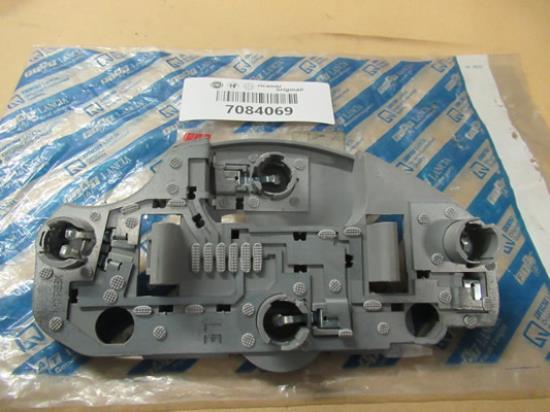 7084069 Achterlicht fitting houder linkerzijde