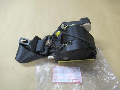 735323524 Achterbank veiligheidsgordel rechterzijde