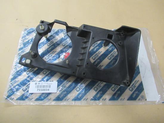 7558834 Koplamp houder rechterzijde