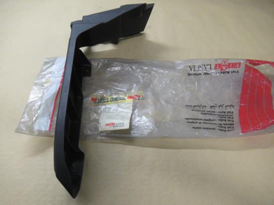 7559794 Baksteun linksachter