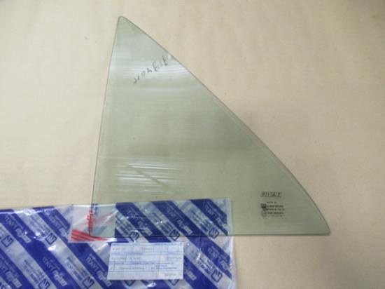 7594015 Ruit linksachter