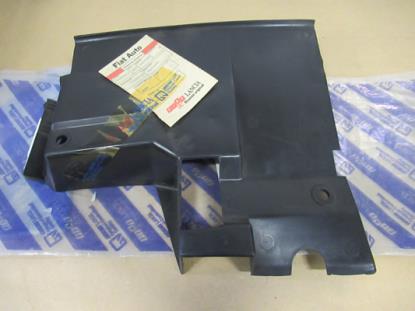 7628034 Radiateur beschermplaat rechterzijde