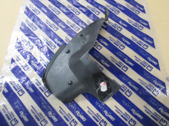 82458577 Wielkuip beschermplaat linksachter