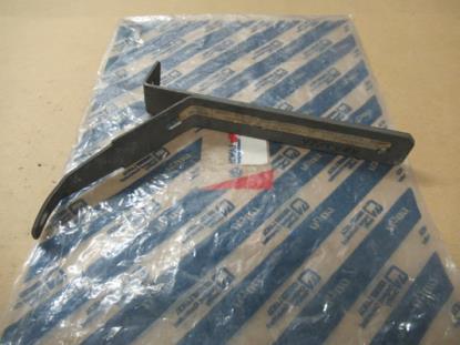 4205484 Voorbumper beugel rechterzijde