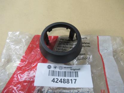 4248817 Claxonknop ringmoer