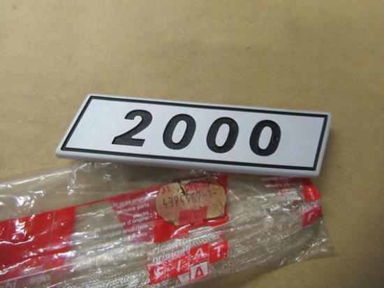 4394569 Embleem 2000