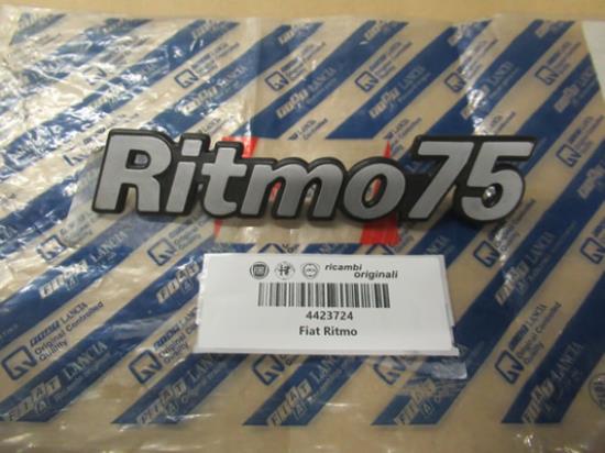 4423724 Embleem Ritmo 75