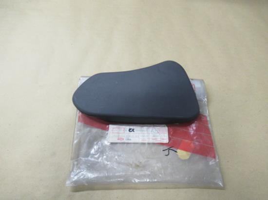 5959642 Voorstoel sierstuk