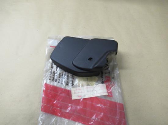 5966168 Voorstoel sierstuk