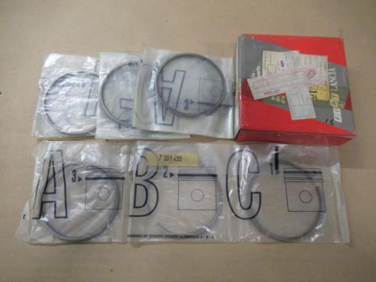 7301499 Zuigerverenset