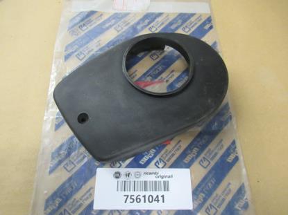 7561041 Stoelbekleding sierstuk