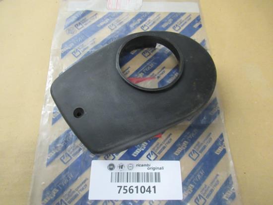 7561041 Stoelbekleding sierstuk