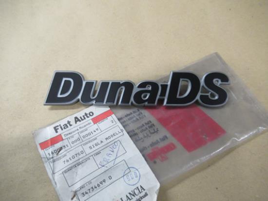 7610750 Embleem Duna DS