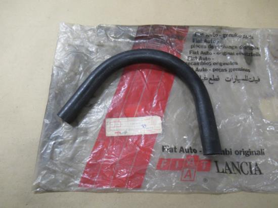 4362432 Cilinderkopontluchting slang