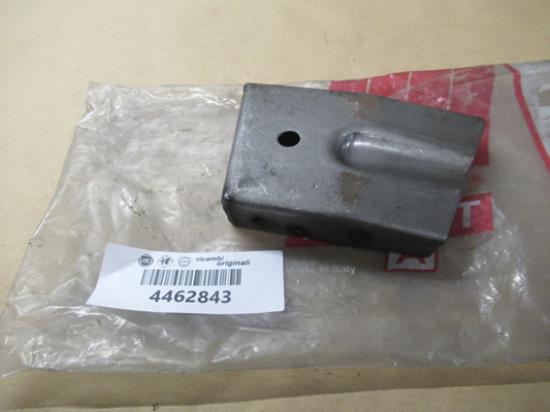 4462843 Bumper plaat