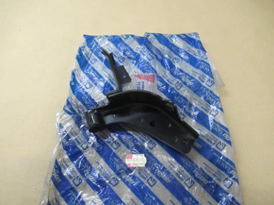 4470538 Motorsteun beugel