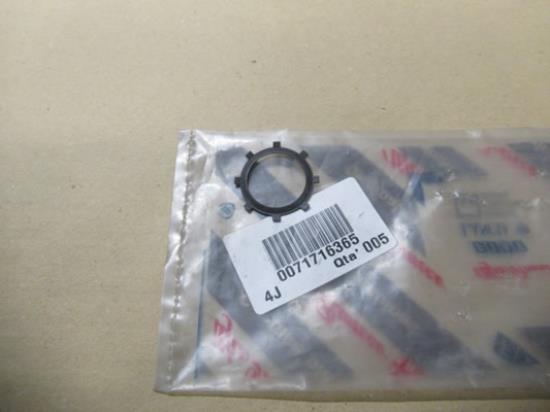 71716365 Tansmissie borgring