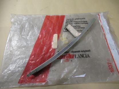 82396134 Raamgeleider rechtsachter