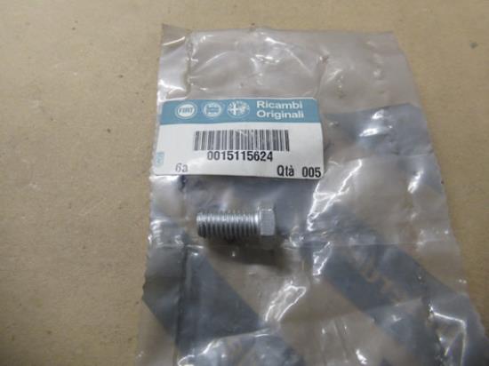 15115624 Waterpomp bout