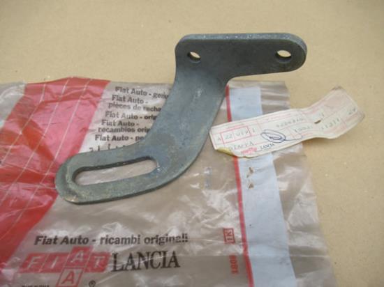 4224378 Dynamo beugel