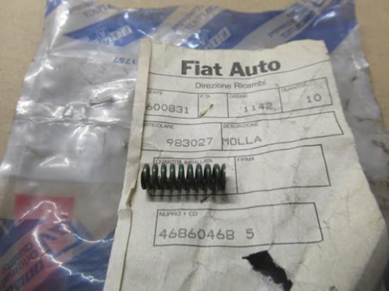 983027 Versnellingsbak veertje