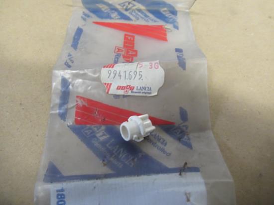9941695 Instrumentenpaneel plug